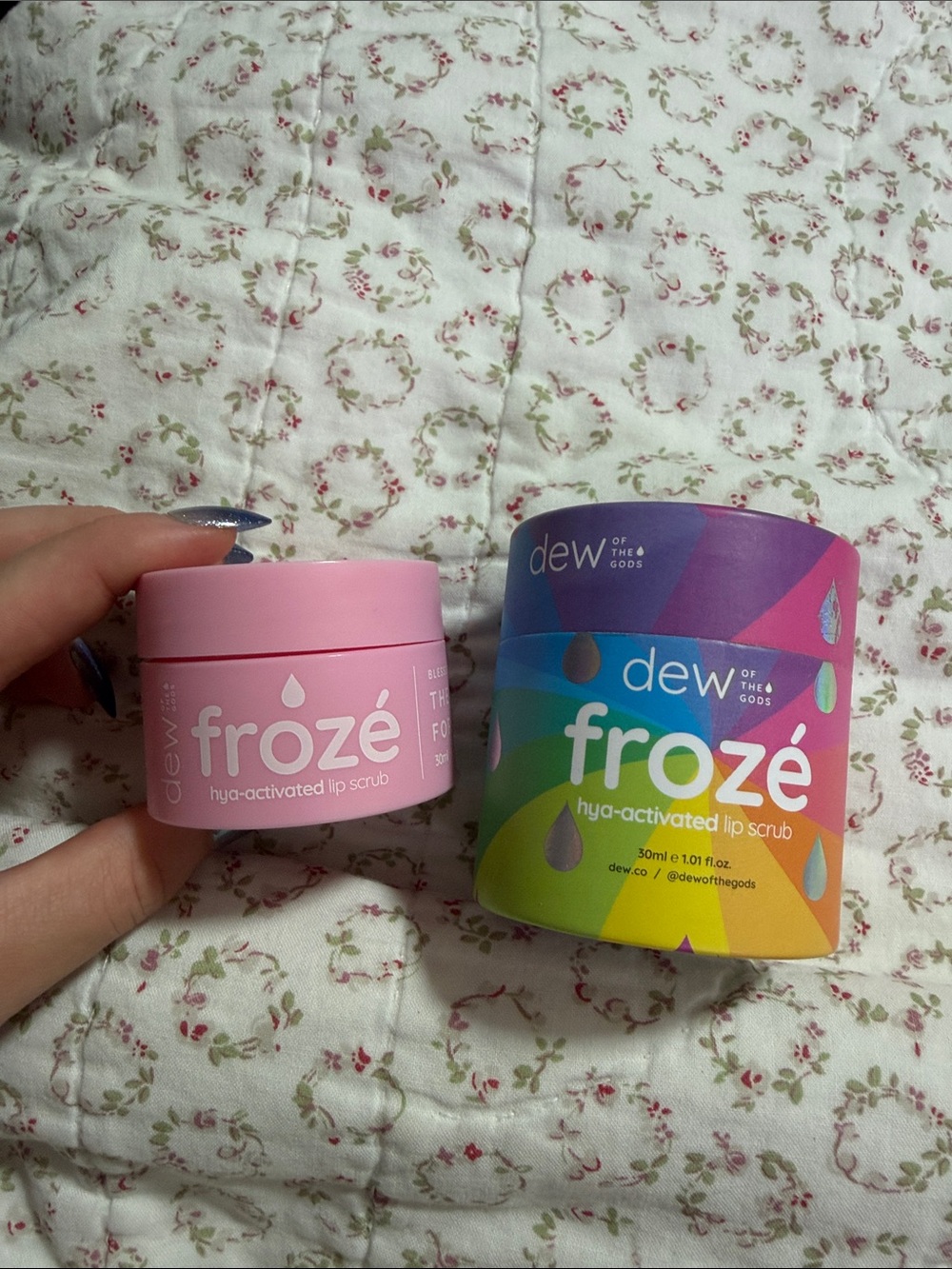 Froze Hy-a Activated Lip Scrub - Pink